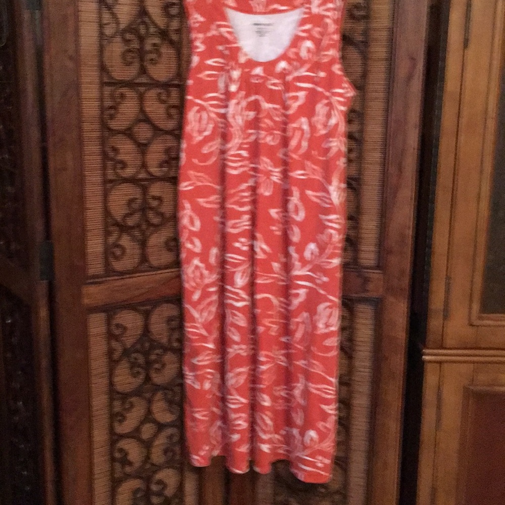 Long dress slits on side